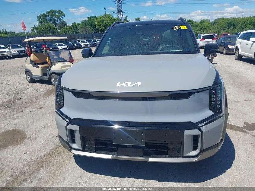 Kia EV9 Gt-Line, снимка 13 - Автомобили и джипове - 55452385