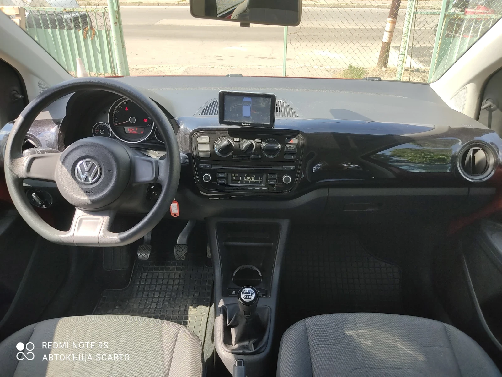 VW Up 1.0 бензин/фабричен метан, климатик , снимка 9 - Автомобили и джипове - 55587109