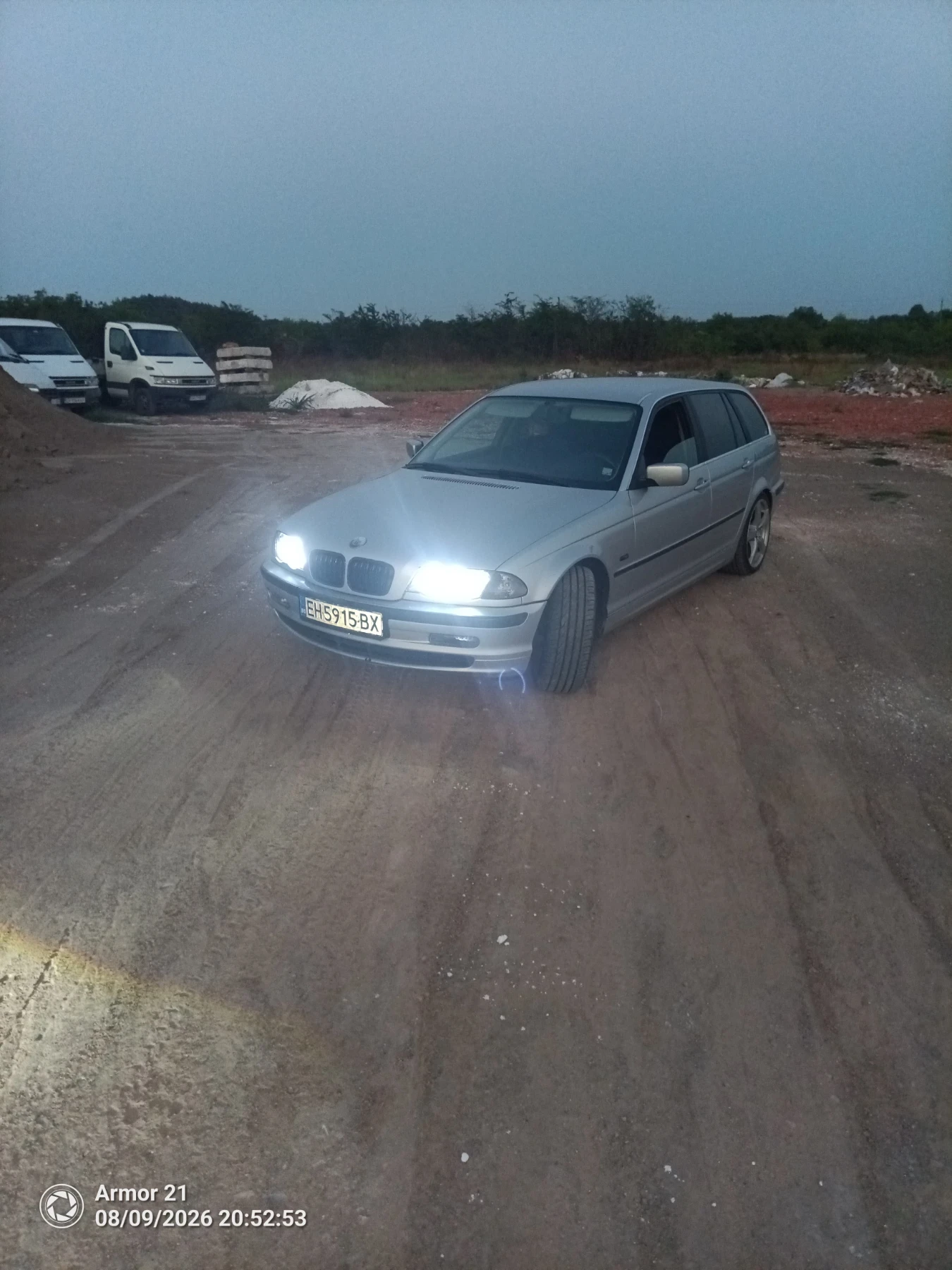 BMW 330, снимка 8 - Автомобили и джипове - 55607325