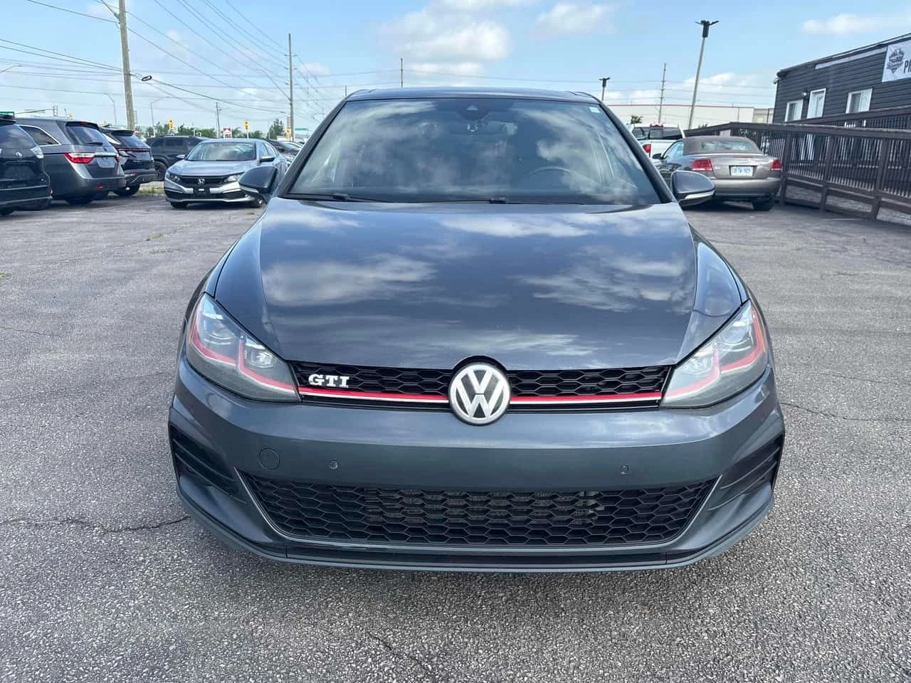 VW Golf * 5 door Manual * CARFAX * ЦЕНА ДО БГ, снимка 4 - Автомобили и джипове - 55646832