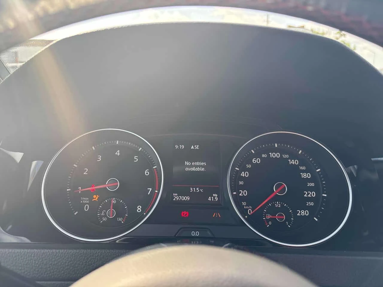 VW Golf * 5 door Manual * CARFAX * ЦЕНА ДО БГ, снимка 9 - Автомобили и джипове - 55646832