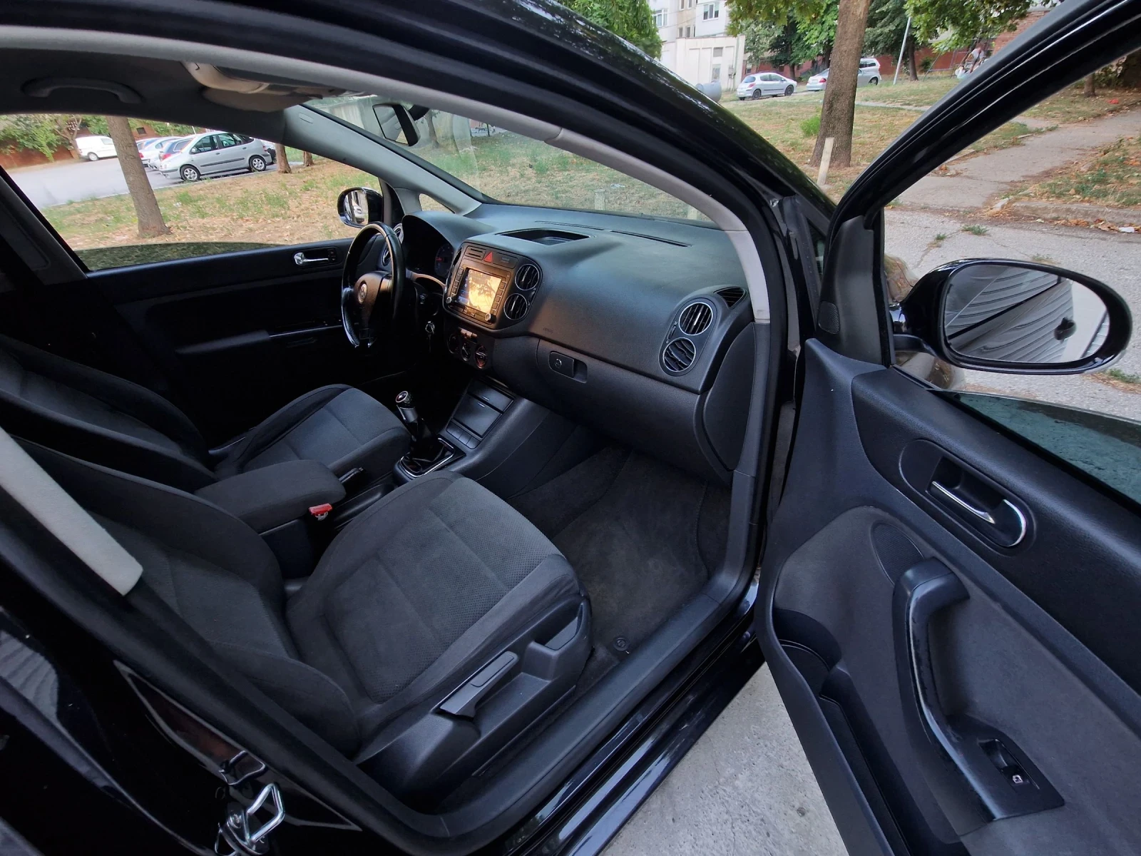 VW Golf 1.9TDI 105к.с., снимка 8 - Автомобили и джипове - 55677606