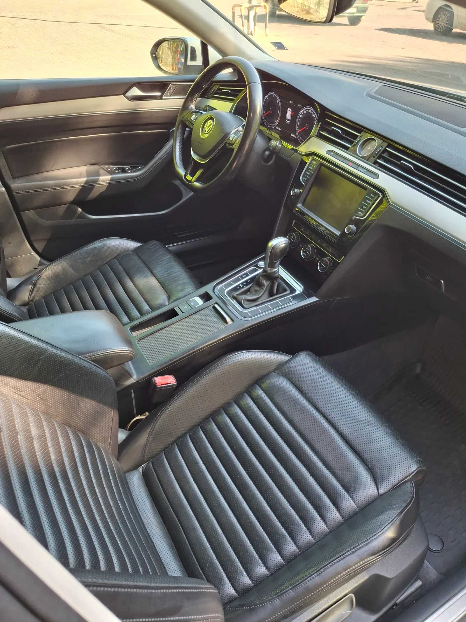 VW Passat 2.0/150 TDI/ Digital, снимка 10 - Автомобили и джипове - 55885222