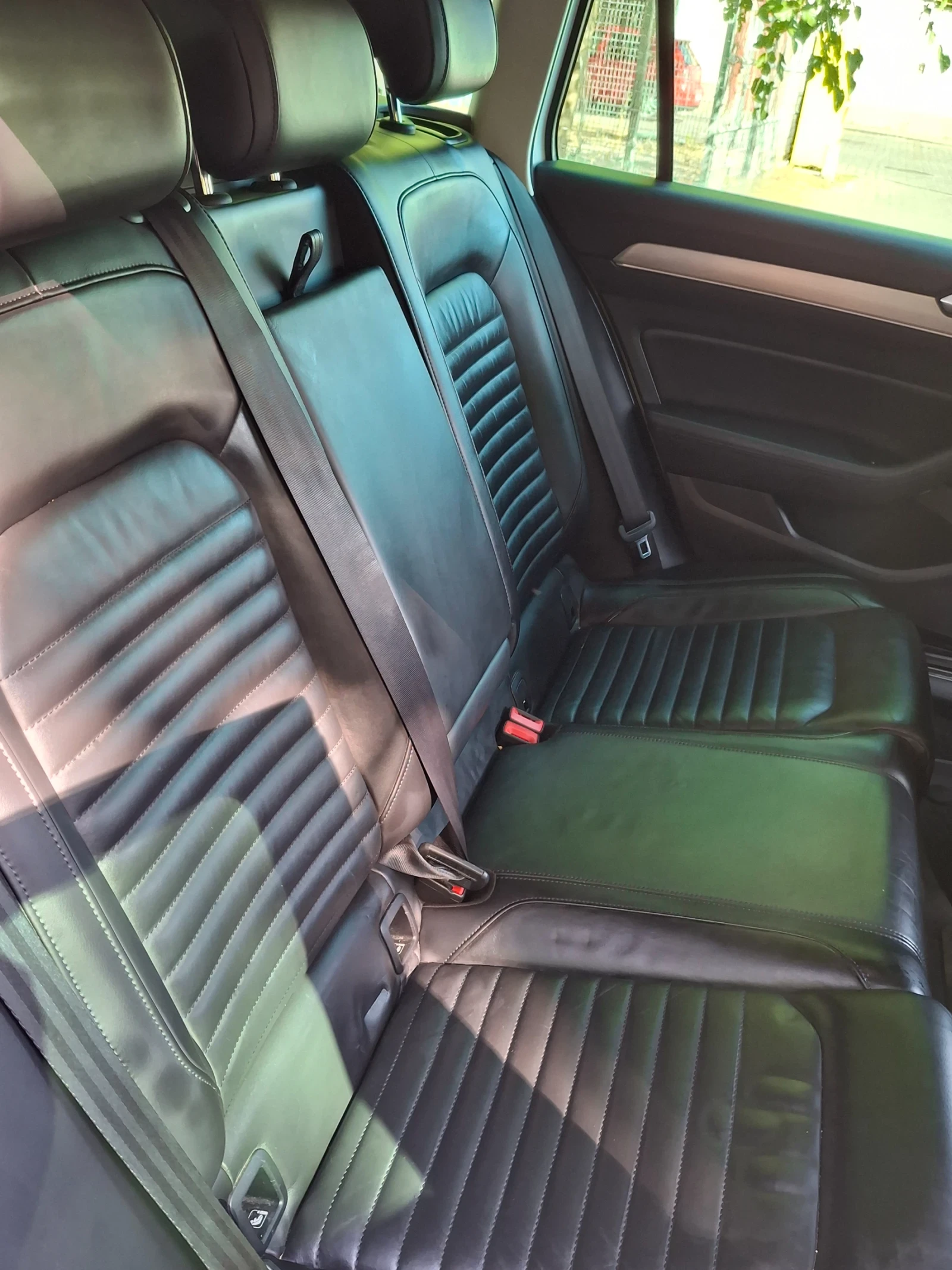 VW Passat 2.0/150 TDI/ Digital, снимка 11 - Автомобили и джипове - 55885222