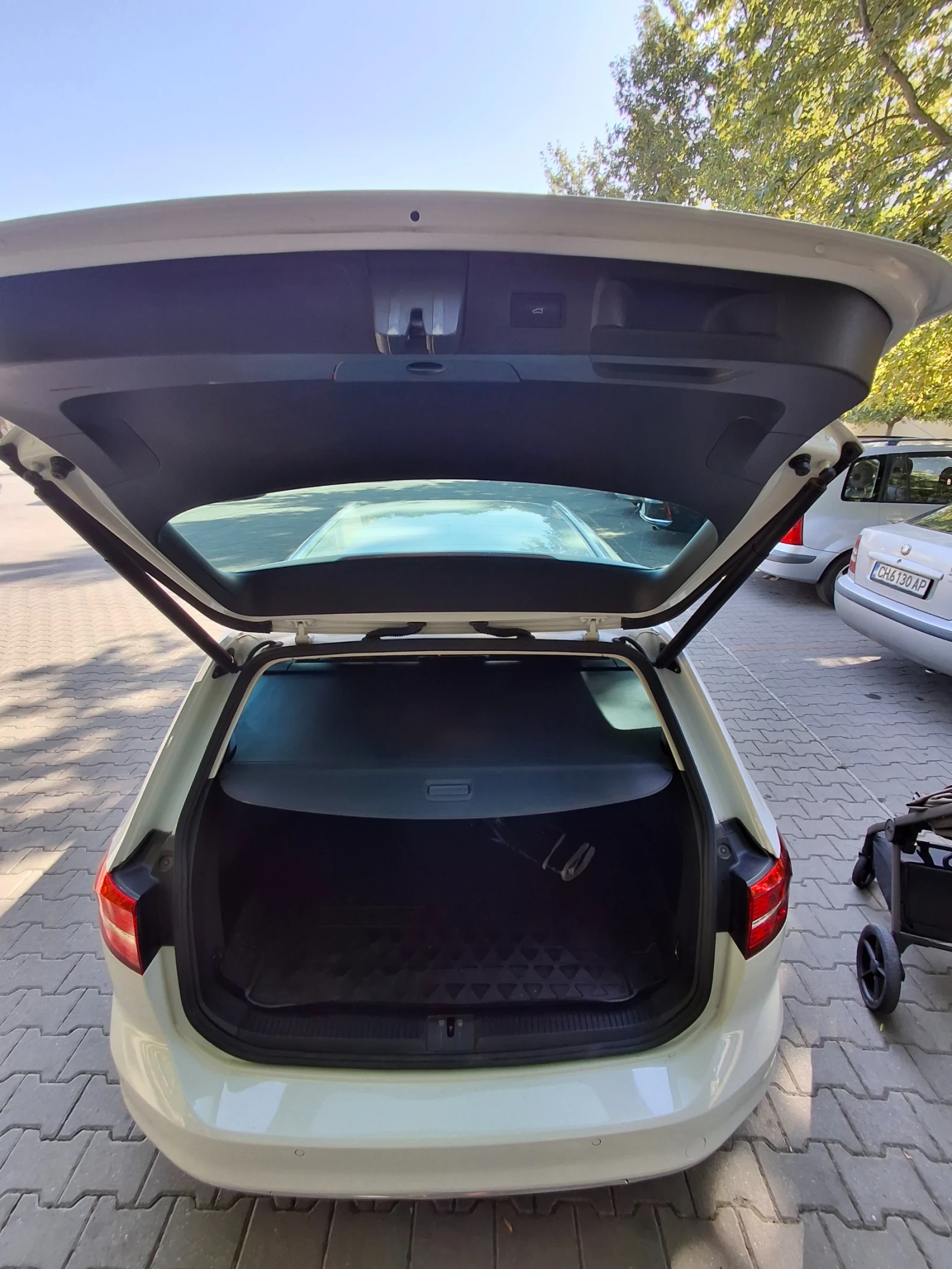 VW Passat 2.0/150 TDI/ Digital, снимка 9 - Автомобили и джипове - 55885222