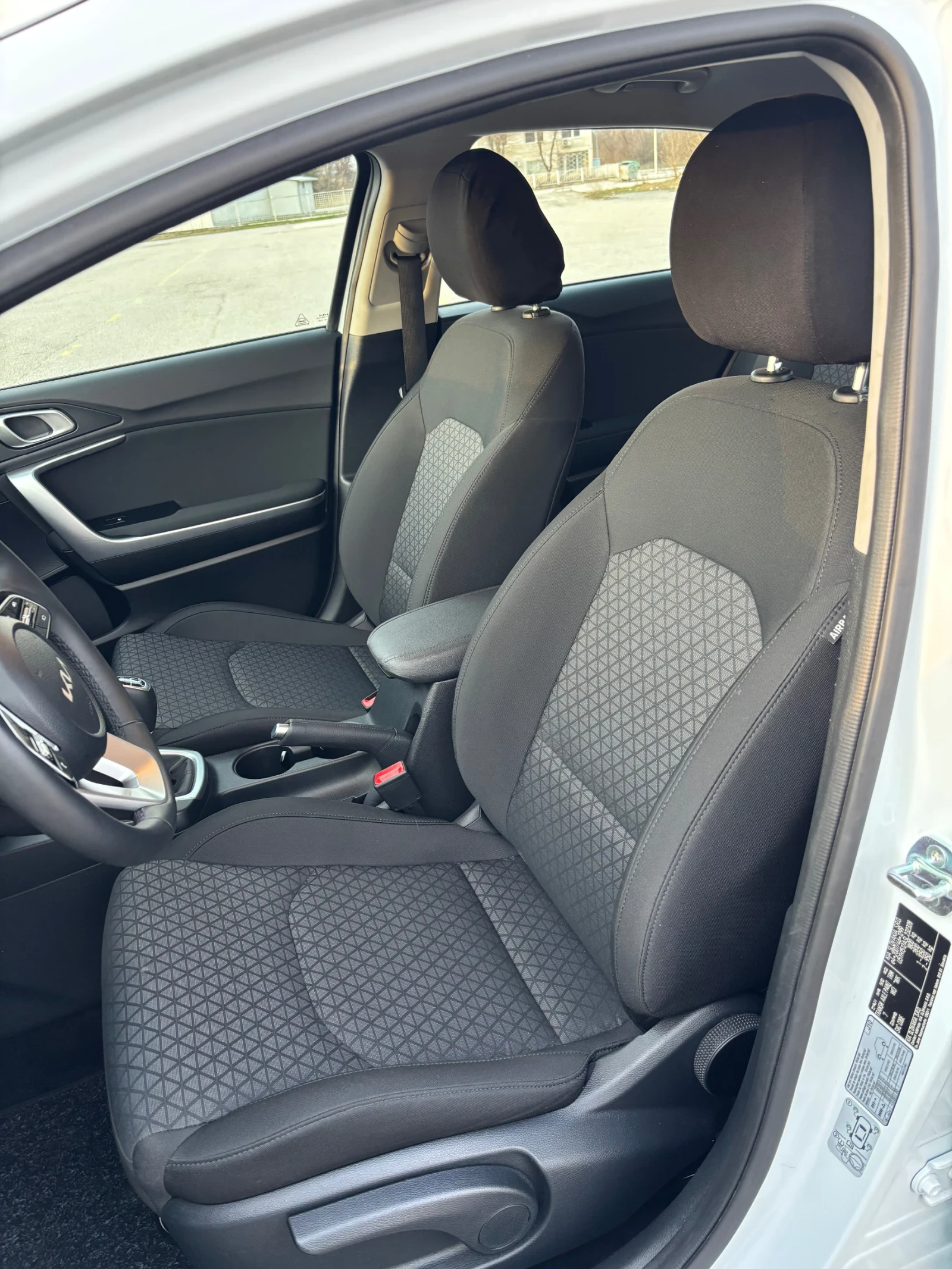 Kia Ceed T-GDI Facelift, снимка 13 - Автомобили и джипове - 55958733