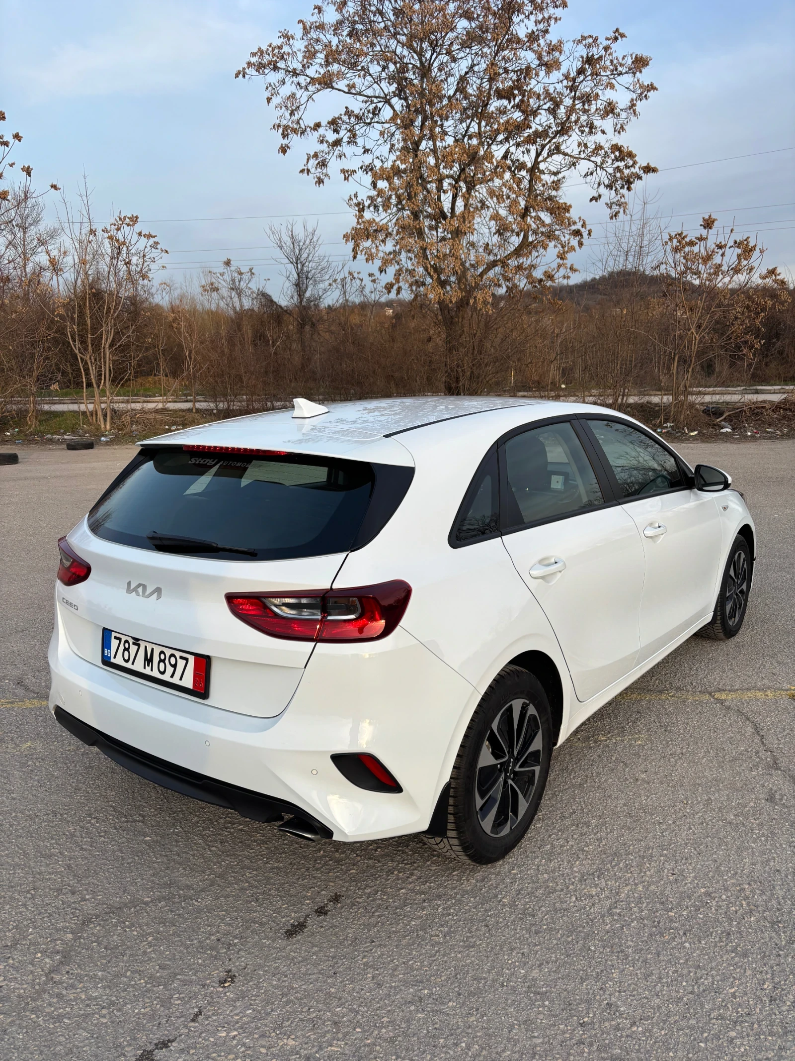 Kia Ceed T-GDI Facelift, снимка 4 - Автомобили и джипове - 55958733