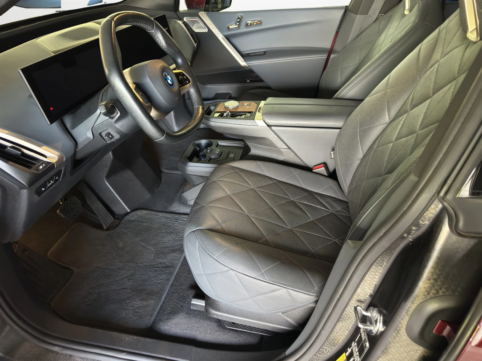 BMW iX xDrive50, снимка 6 - Автомобили и джипове - 56128231