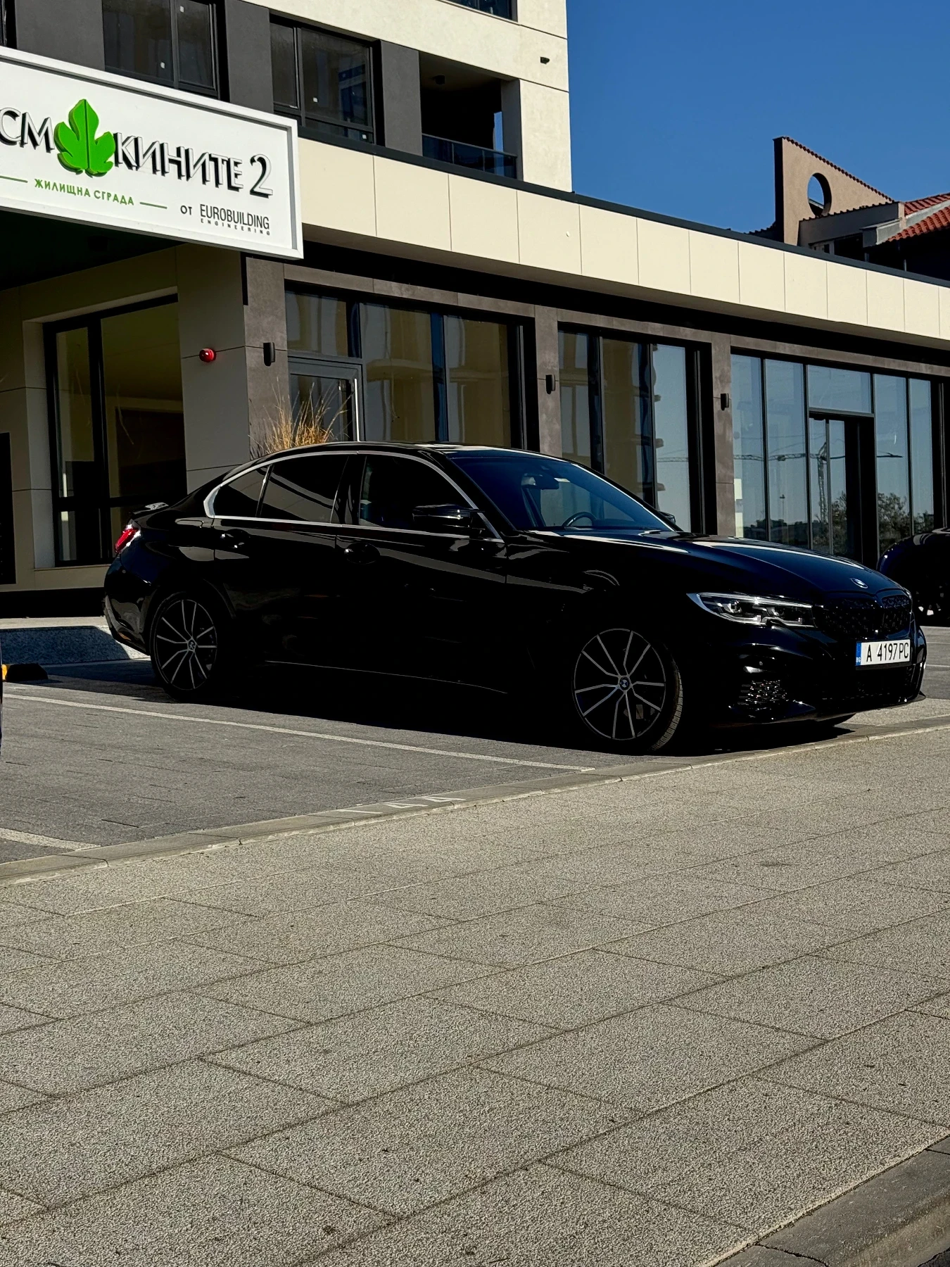 BMW 330 XI M-pack, снимка 3 - Автомобили и джипове - 56486169