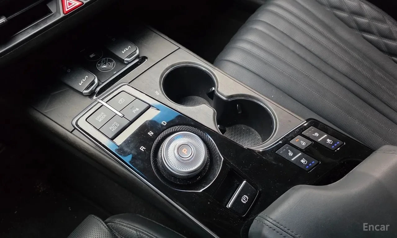 Kia K8 * 3.5 Gasoline 4WD * , снимка 9 - Автомобили и джипове - 56734284