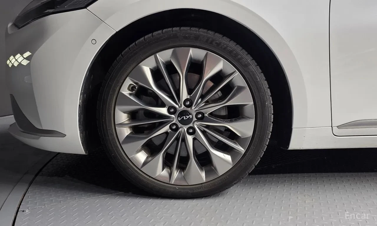 Kia K8 * 3.5 Gasoline 4WD * , снимка 5 - Автомобили и джипове - 56734284