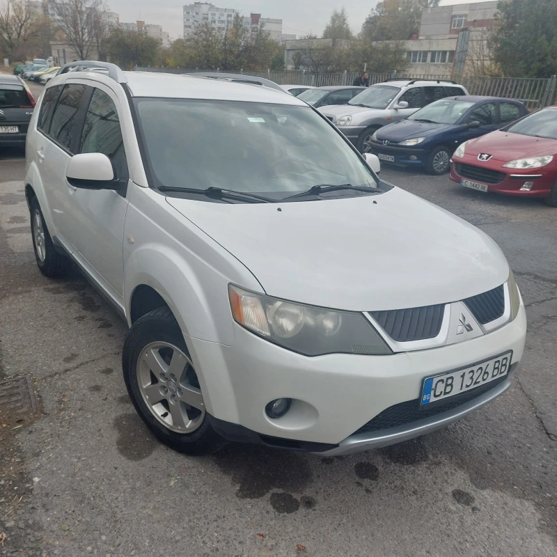 Mitsubishi Outlander 2.0 D, снимка 1 - Автомобили и джипове - 46455972