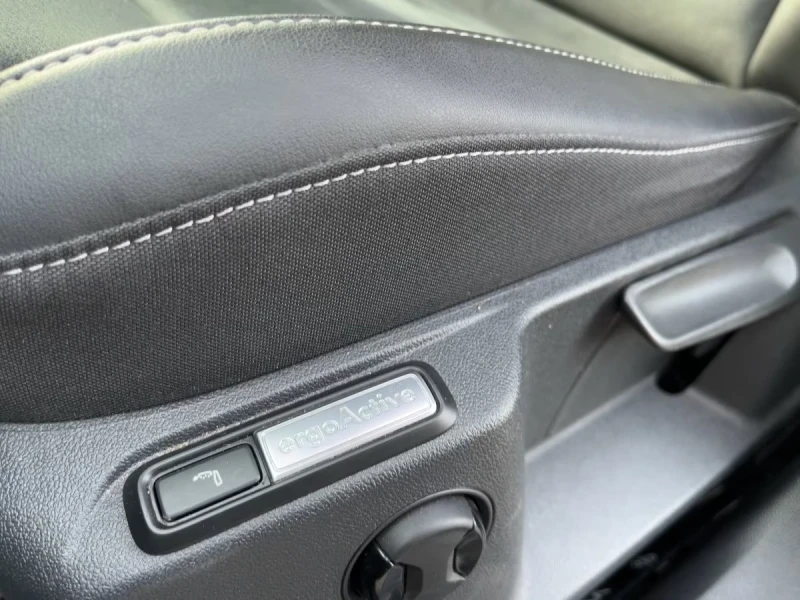 VW T-Roc 2.0TDI/150HP/4X4/MATRIX/KLESS/CAM/843v, снимка 12 - Автомобили и джипове - 52990532