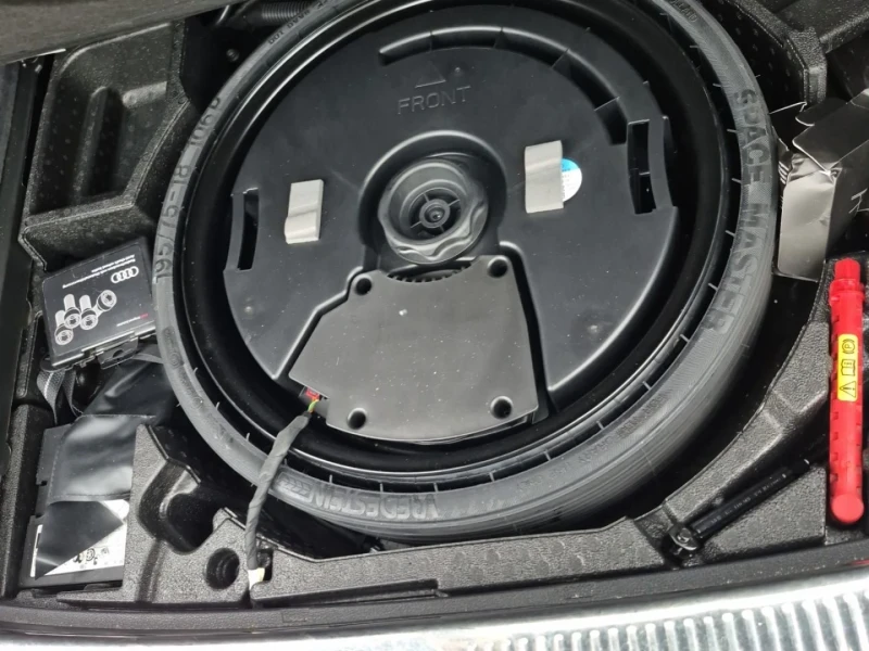 Audi Q5 Technik* S-line* Quattro* 360View* Подгрерв* Пано*, снимка 15 - Автомобили и джипове - 53382607