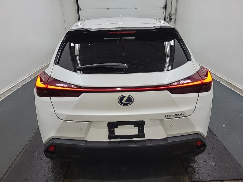 Lexus UX 250h ПОДГРЕВ/КЕЙЛЕС/НАВИ/КАМЕРА, снимка 6 - Автомобили и джипове - 53479227