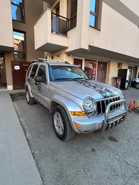 Jeep Cherokee 2.8 CRD, снимка 3 - Автомобили и джипове - 49086077