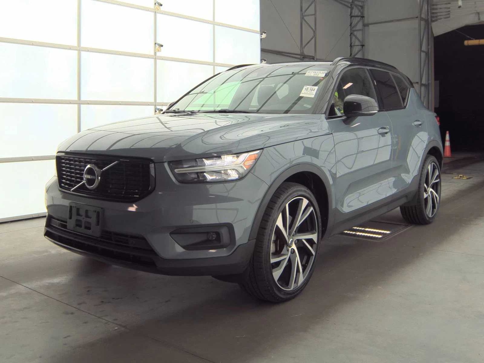 Volvo XC40 T5 R-Design, снимка 1