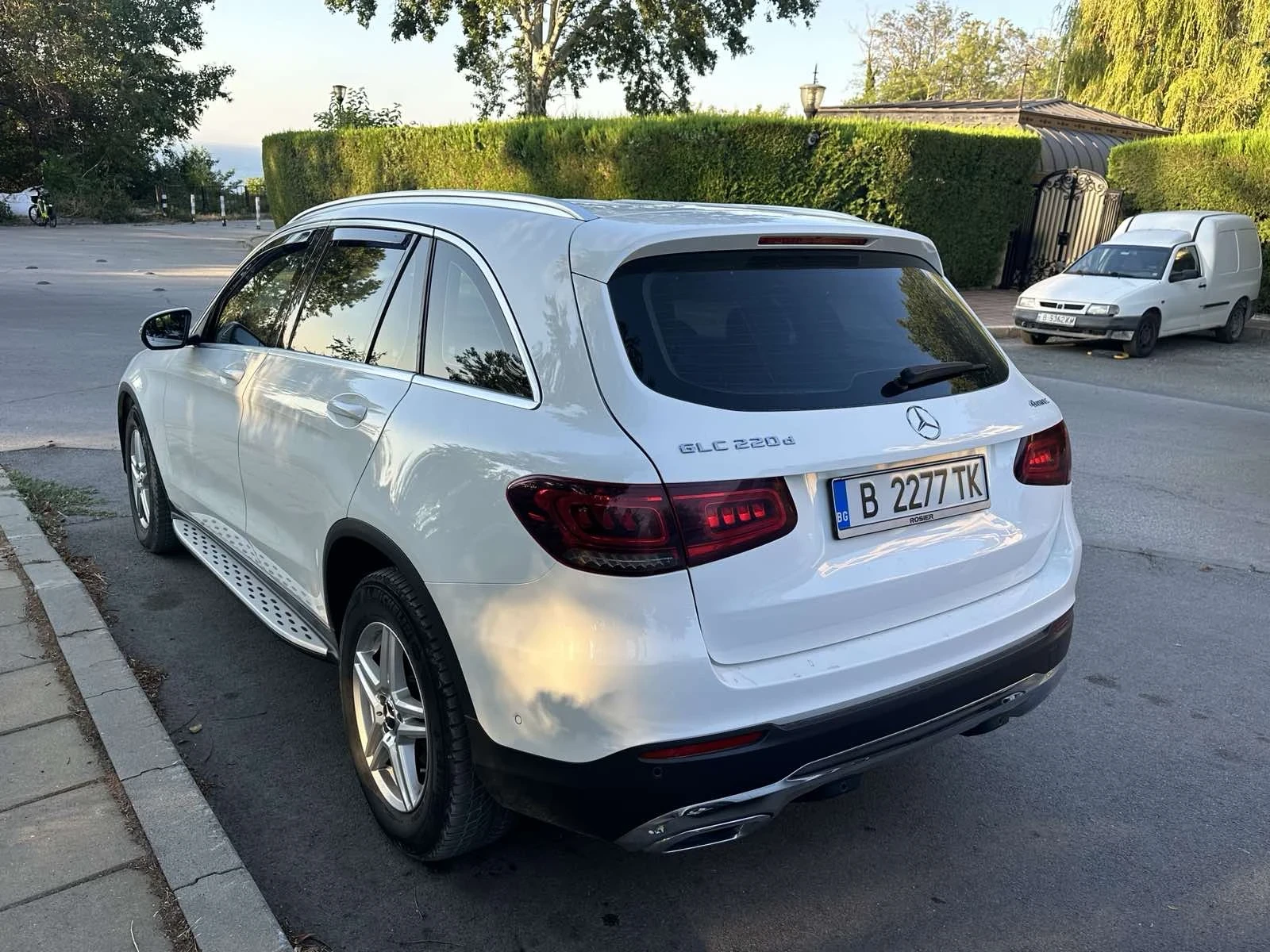 Mercedes-Benz GLC 220  - изображение 4