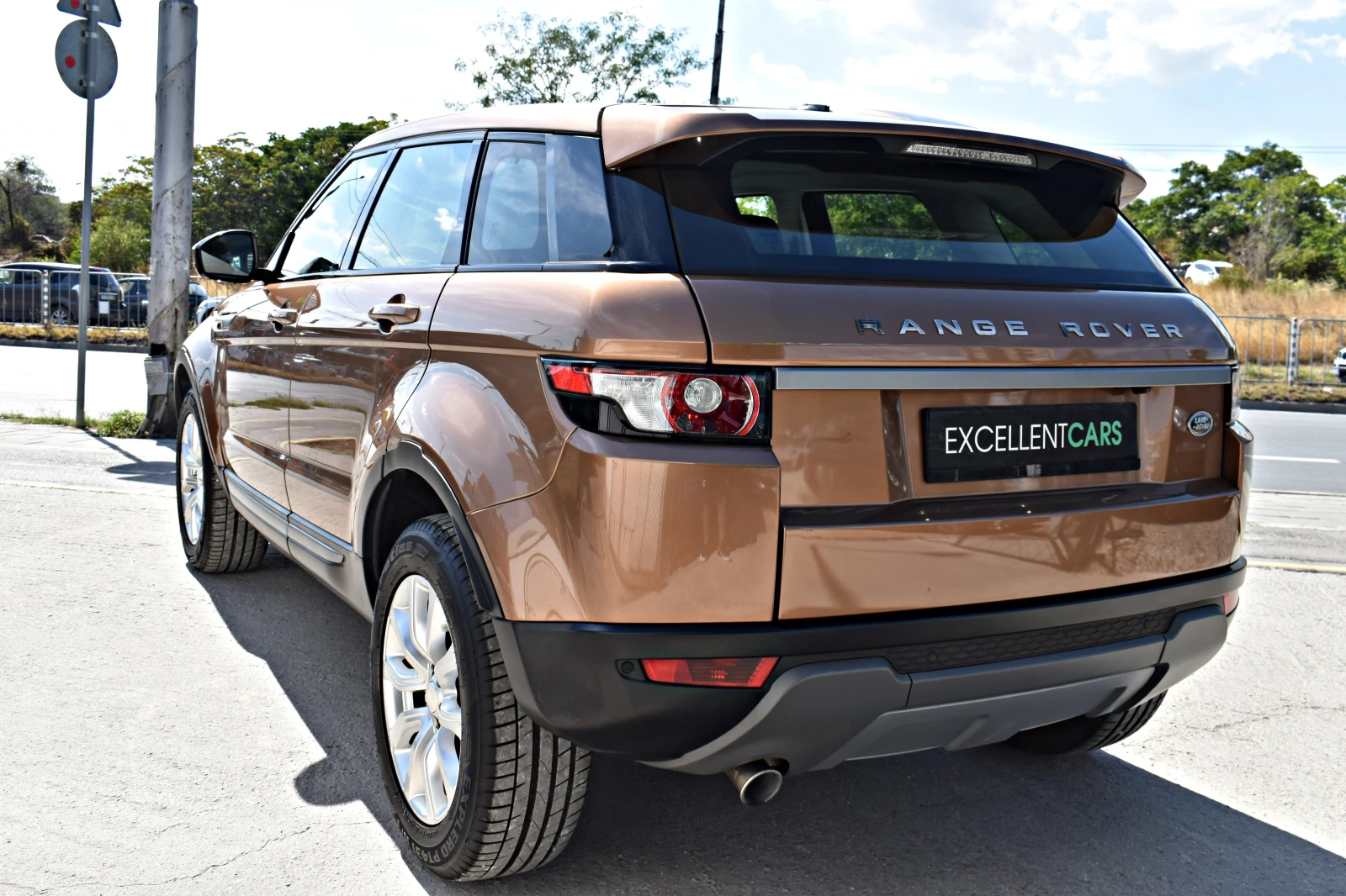 Land Rover Range Rover Evoque 2.2D* 150H.P* 4x4* ALL-TERRAIN - изображение 4