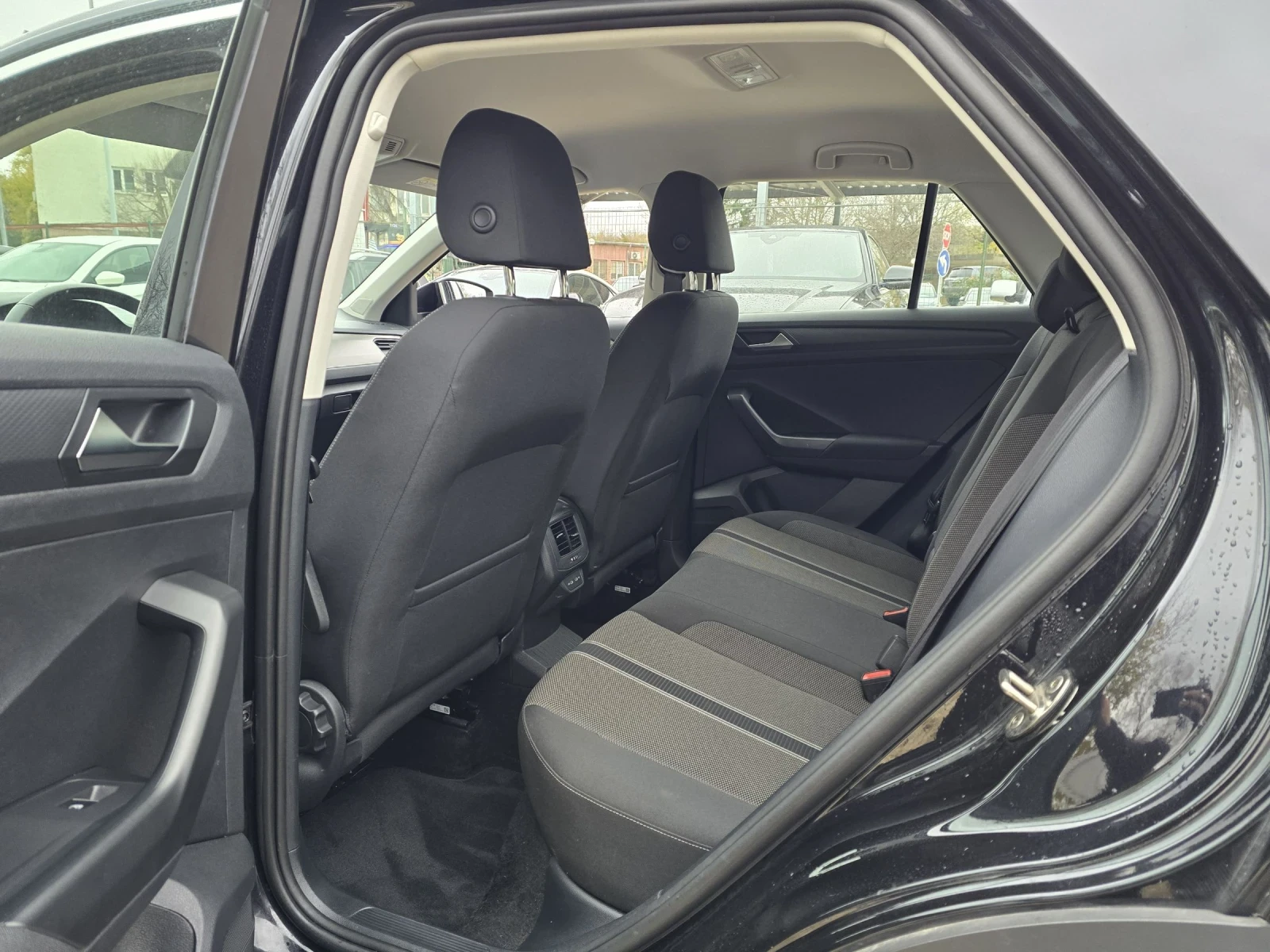 VW T-Roc 2.0TDI - 150.. - 100 000! | Mobile.bg   11