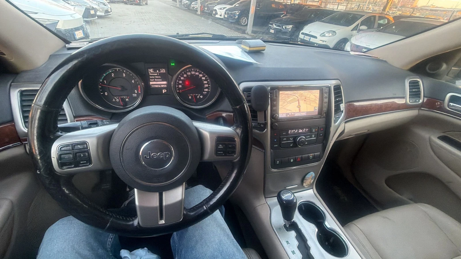 Jeep Grand cherokee 3.0D 111000KM. EURO 5 - изображение 8