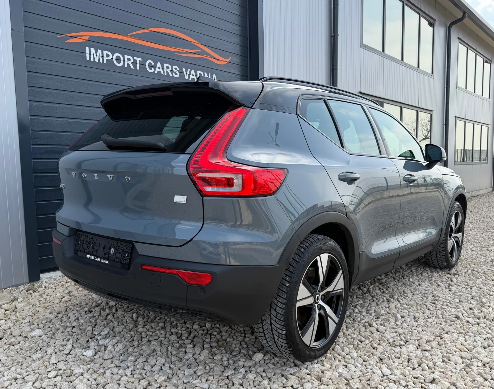 Volvo XC40 Recharge P8 AWD 78kWh 2020 R-Design - изображение 8
