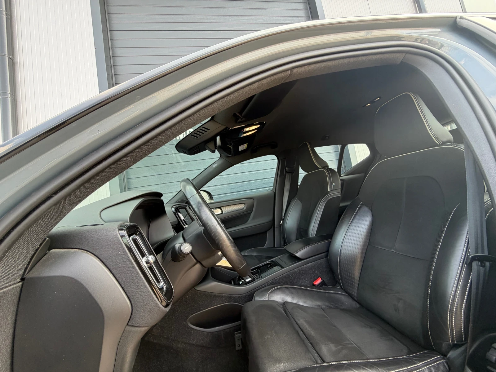 Volvo XC40 Recharge P8 AWD 78kWh 2020 R-Design, снимка 13 - Автомобили и джипове - 53724424