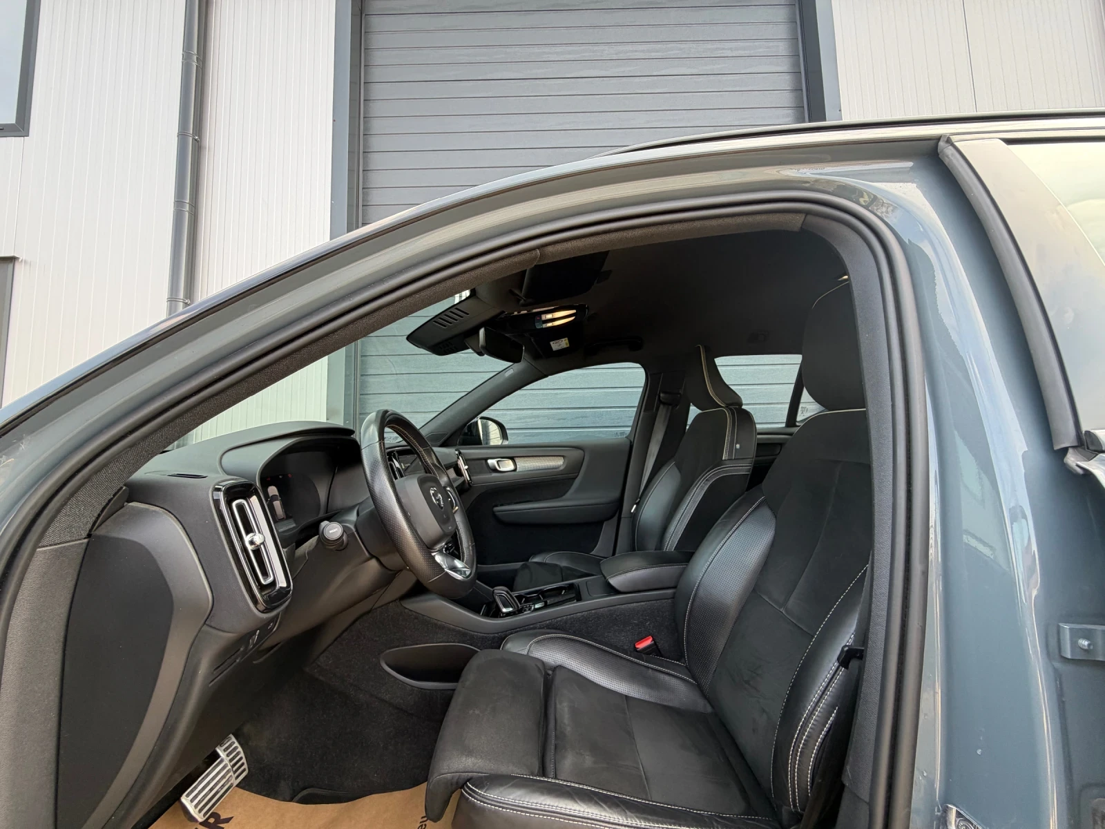 Volvo XC40 Recharge P8 AWD 78kWh 2020 R-Design, снимка 11 - Автомобили и джипове - 53724424