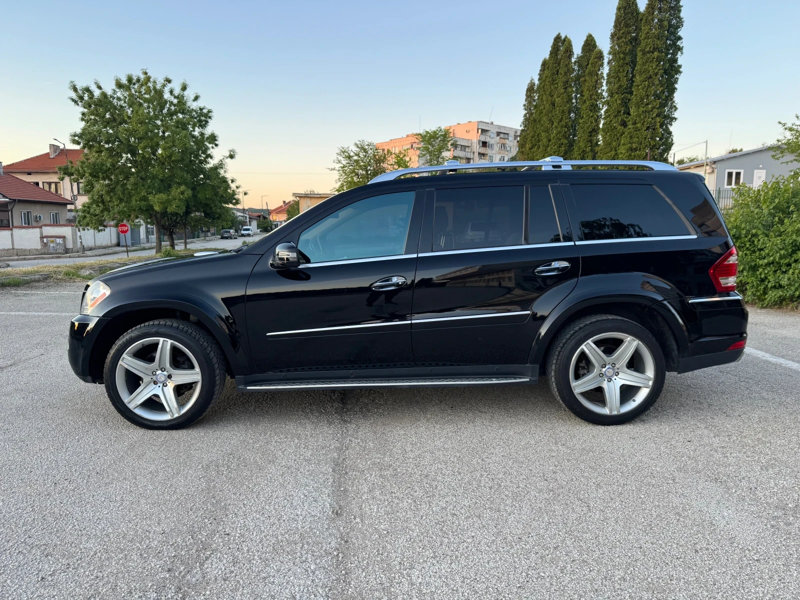 Mercedes-Benz GL 500 388k.c. AMG 7-местен !!!, снимка 4 - Автомобили и джипове - 54582097
