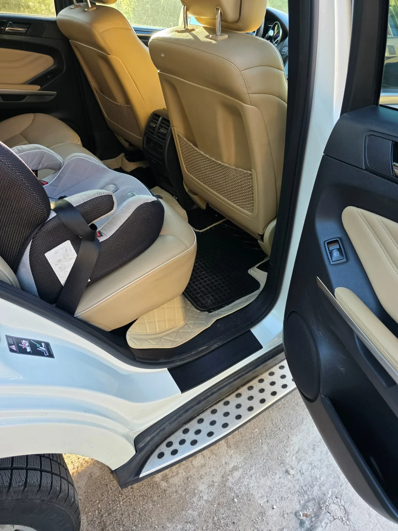 Mercedes-Benz ML 350 Grand Edition, снимка 11 - Автомобили и джипове - 54970297