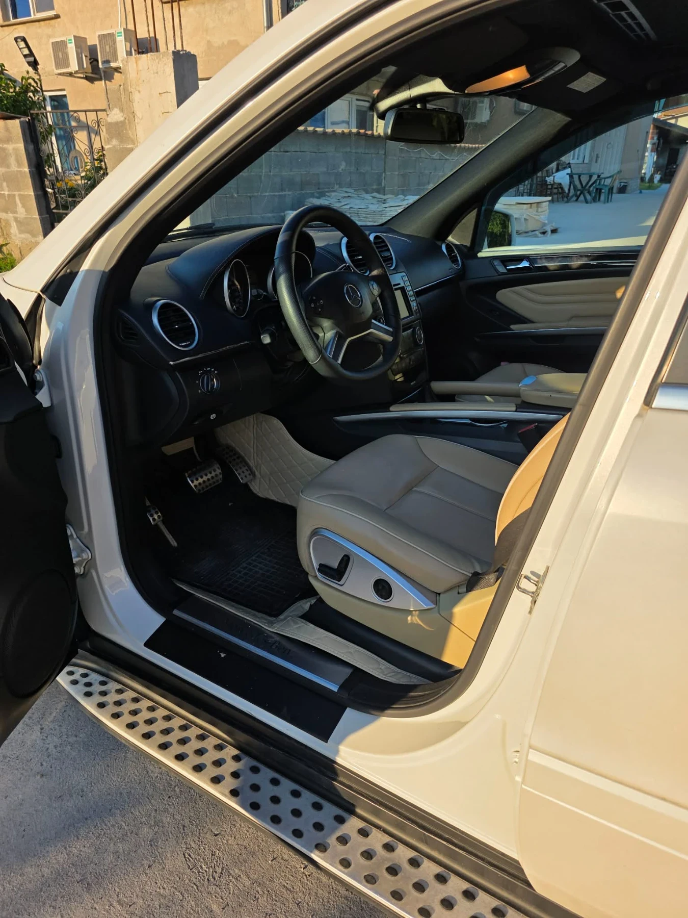 Mercedes-Benz ML 350 Grand Edition, снимка 5 - Автомобили и джипове - 54970297
