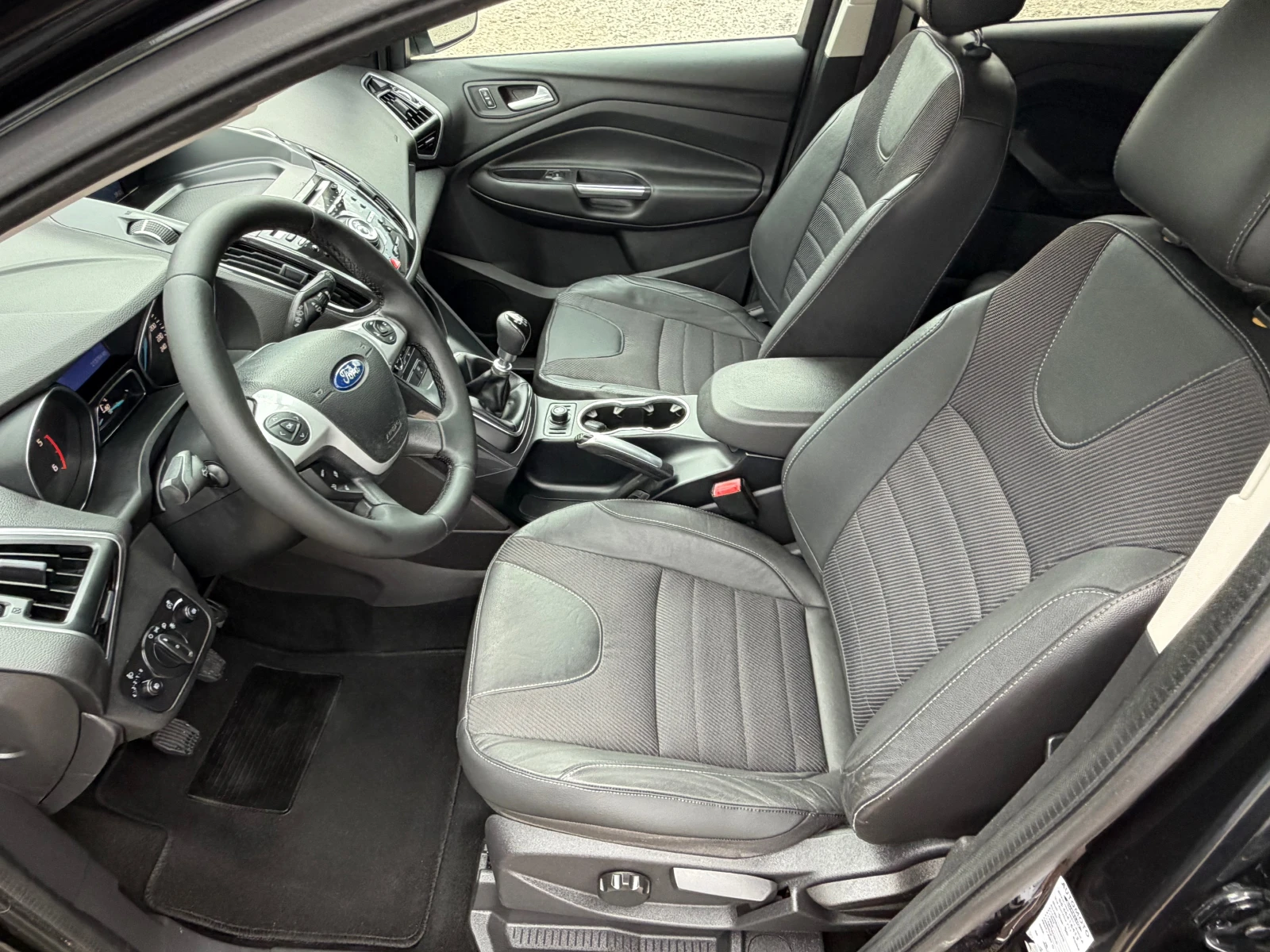 Ford Kuga 2.0TDCI* FACE* TITANIUM* NAVI* , снимка 10 - Автомобили и джипове - 55211084