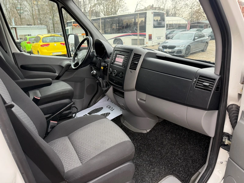 VW Crafter 2.0 TDI, снимка 12 - Бусове и автобуси - 48491075