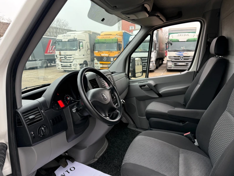 VW Crafter 2.0 TDI, снимка 9 - Бусове и автобуси - 48491075