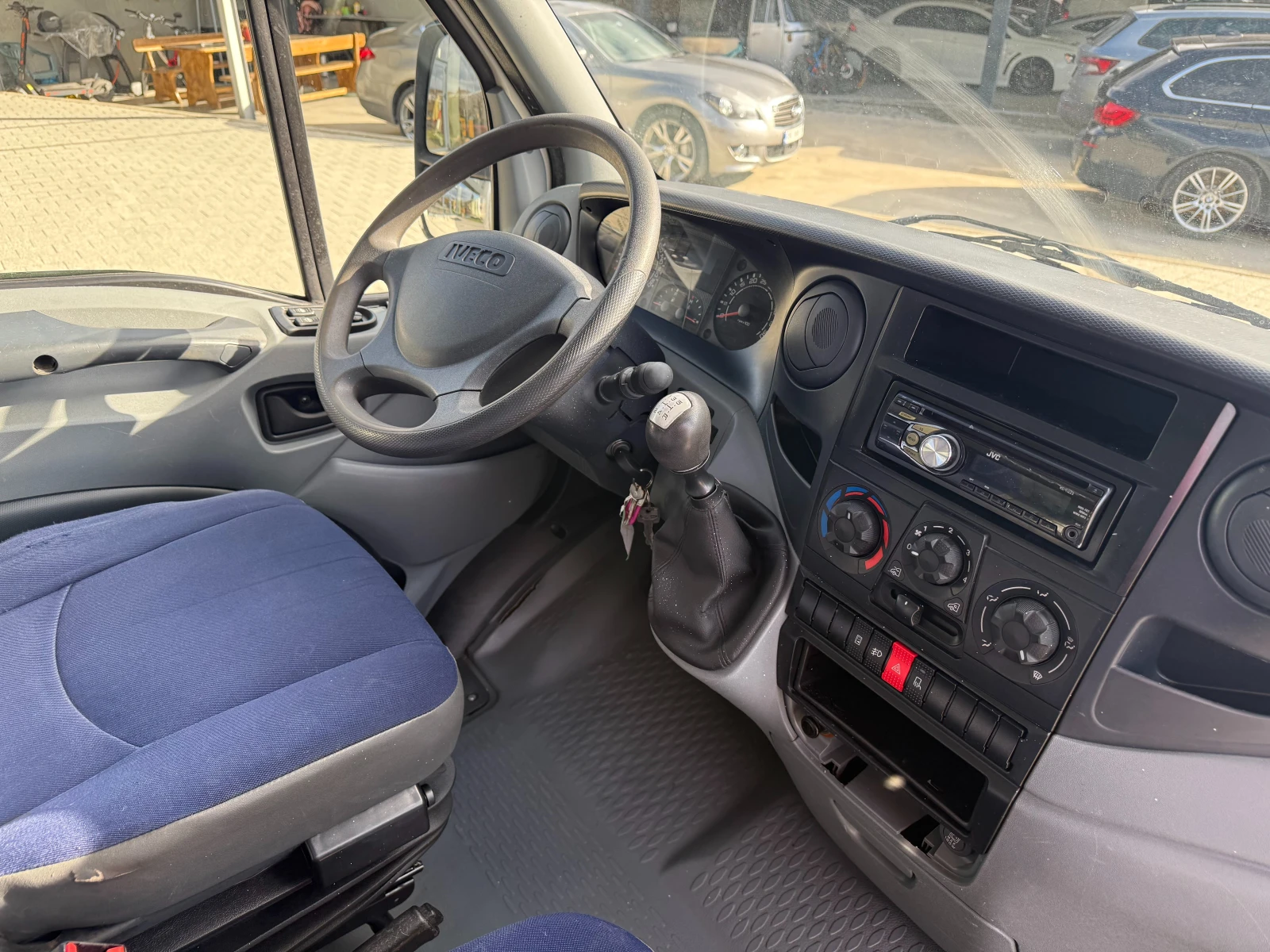 Iveco Daily 35C12 �� 3.5�. 4.36�.  | Mobile.bg � ����������� 12