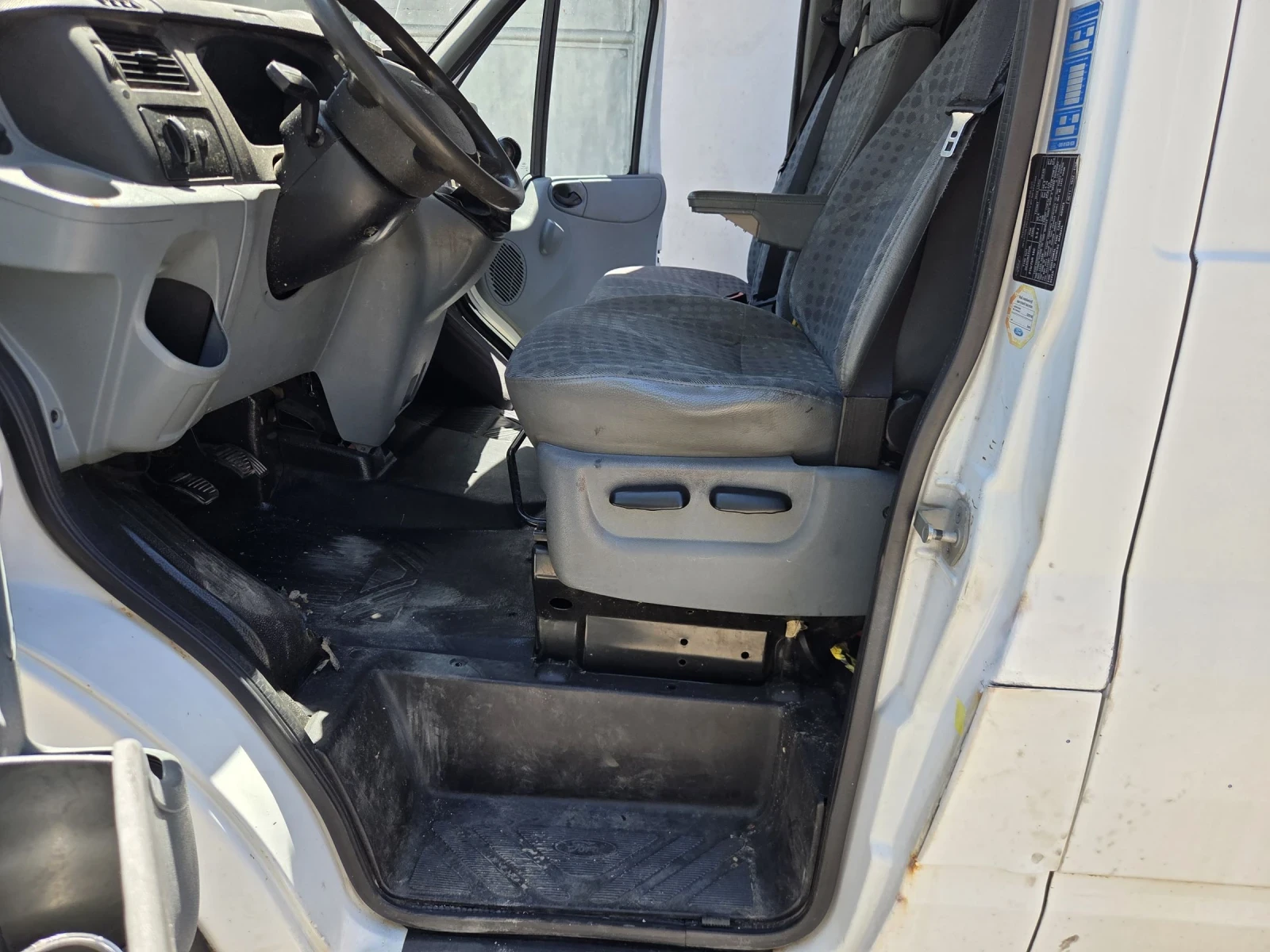 Ford Transit 2.2 131 кс * Клима * МАКСИ , снимка 4 - Бусове и автобуси - 54721840