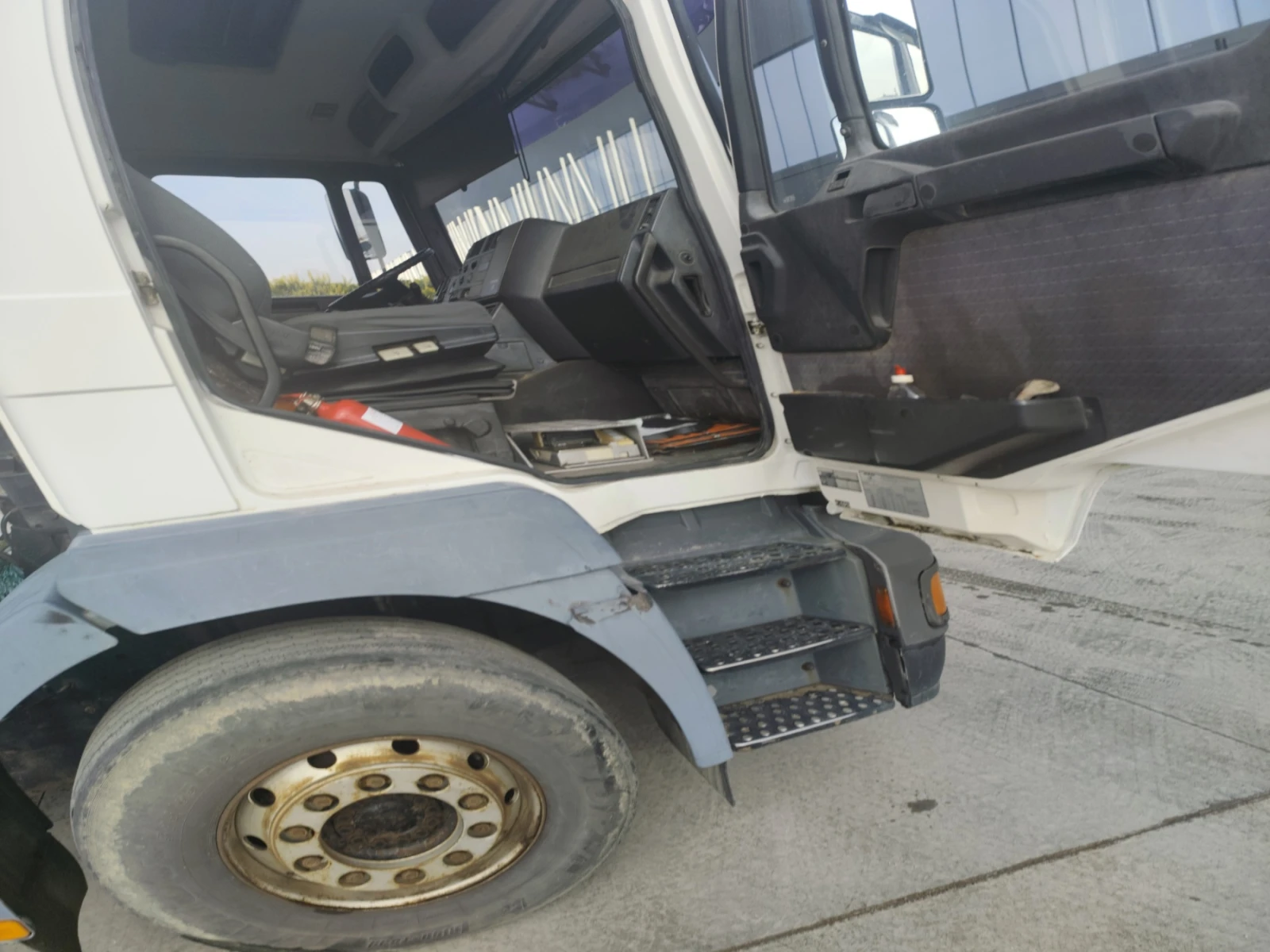 Man 26.403  - изображение 9