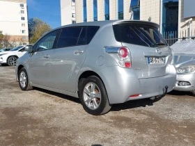 Toyota Verso 2.2D4D АВТОМАТИК И 2.0D4D РЪЧНИ СКОРОСТИ ПАНОРАМА, снимка 10