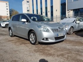 Toyota Verso 2.2D4D АВТОМАТИК И 2.0D4D РЪЧНИ СКОРОСТИ ПАНОРАМА, снимка 11