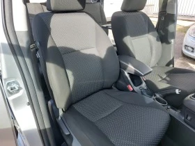 Toyota Verso 2.2D4D АВТОМАТИК И 2.0D4D РЪЧНИ СКОРОСТИ ПАНОРАМА, снимка 14