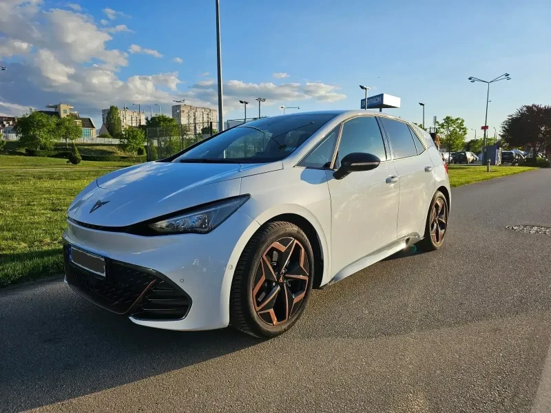 Cupra Born ELECTRO/NAVI/HEAD UP, снимка 2 - Автомобили и джипове - 48371217