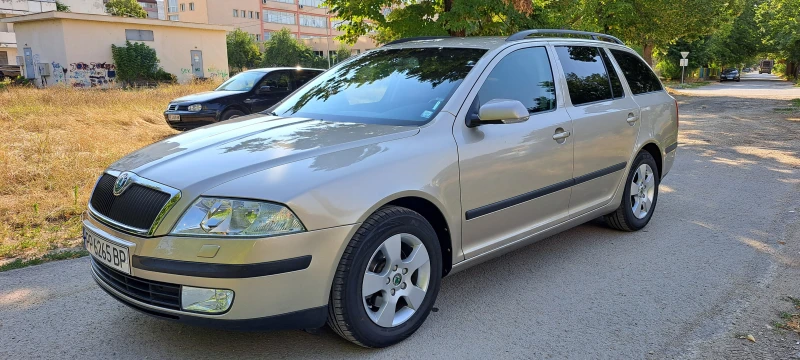 Skoda Octavia 1.6-102-Газ/Бензин, снимка 1 - Автомобили и джипове - 47306821