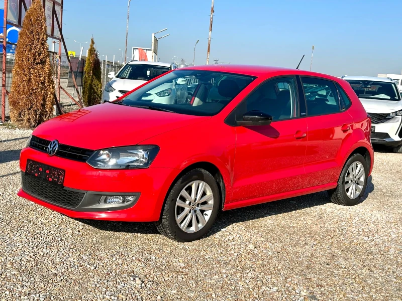 VW Polo 4 цилиндъра 6ск STYLE подгрев , снимка 1 - Автомобили и джипове - 48505107