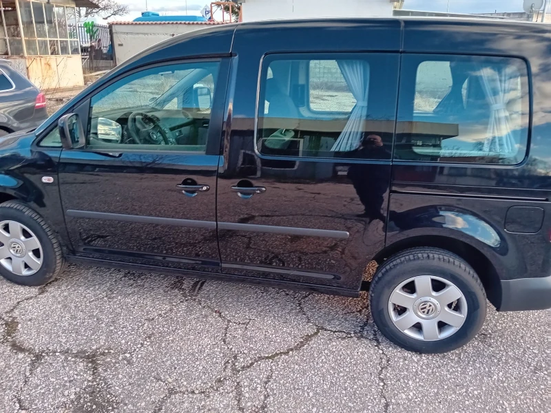 VW Caddy 1.6 ТДИ 102 кс, снимка 2 - Автомобили и джипове - 49042562