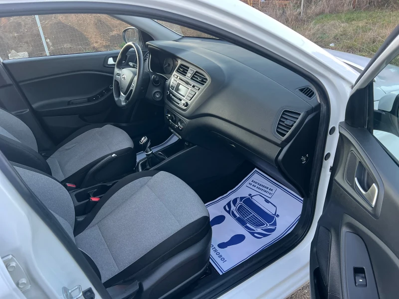 Hyundai I20 1.1 Crdi Euro 6 , снимка 12 - Автомобили и джипове - 49603388