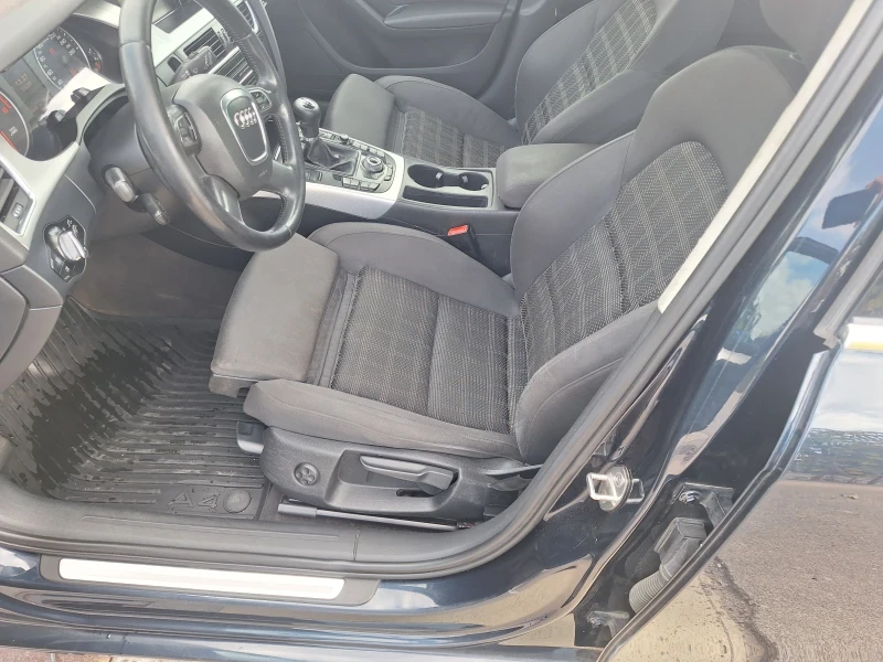 Audi A4 Комби, снимка 11 - Автомобили и джипове - 52045199