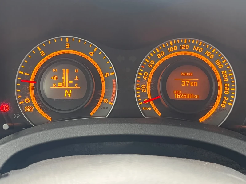 Toyota Auris 1.4d4d auto, снимка 7 - Автомобили и джипове - 52510911