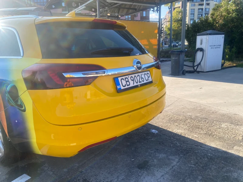 Opel Insignia 1.6 CDTI, снимка 7 - Автомобили и джипове - 52122326