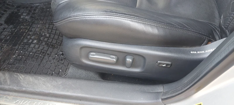 Toyota Avensis, снимка 8 - Автомобили и джипове - 52293173