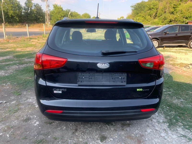 Kia Ceed 1.6 ШВЕЙЦАРИЯ, снимка 6 - Автомобили и джипове - 52824341